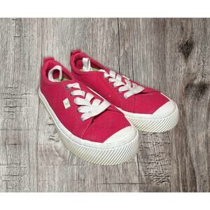 Cariuma women’s red sneakers size‎ 6